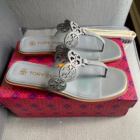 Tory Burch Tiny Miller Thong Sandals. - Picture 11 of 16
